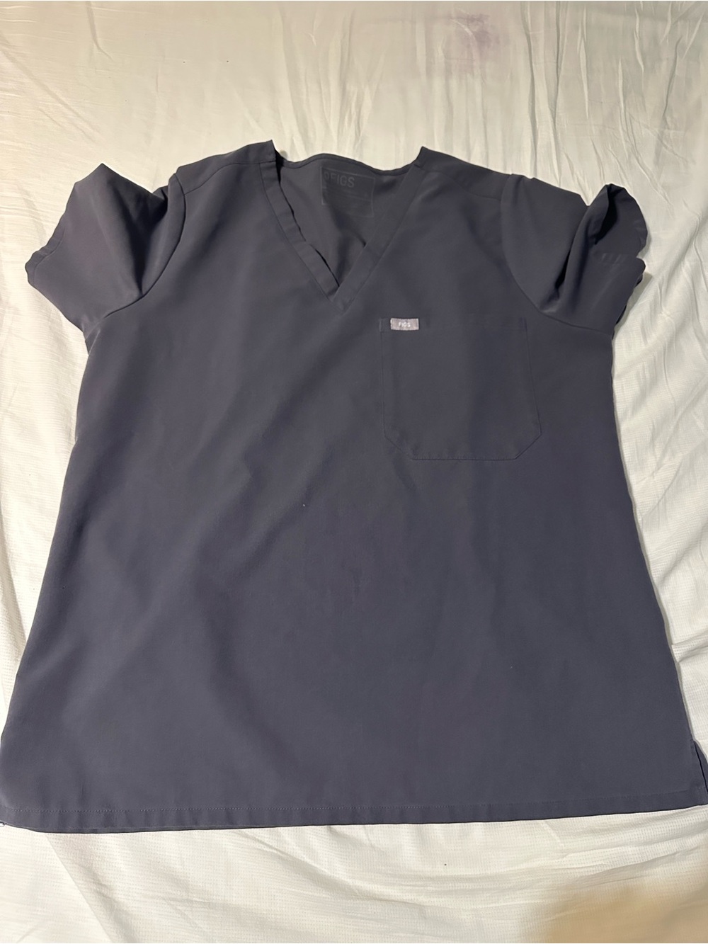 Figs Women’s V-Neck Scrub Top — Navy